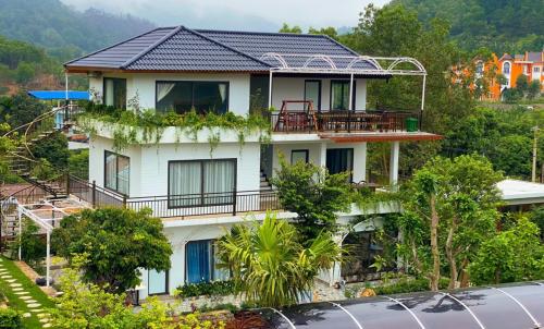 Vianrockhill homestay Venuestay — 4-Star Luxury Hotel in Soc Son, Vietnam