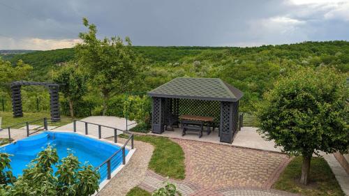 Family Estate Cottages — 4-Star Luxury Hotel in Kamianets-Podilskyi, Ukraine