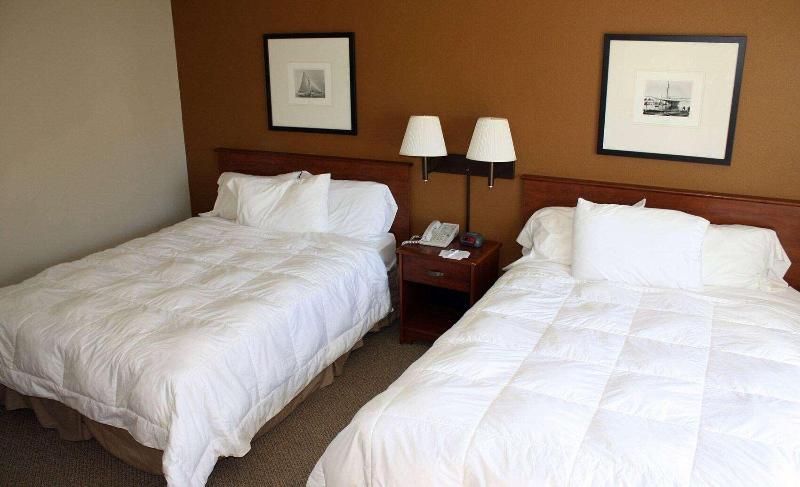 AmericInn by Wyndham Charlevoix - photo 7