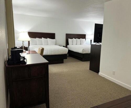 Eagles Nest Hotel - photo 11