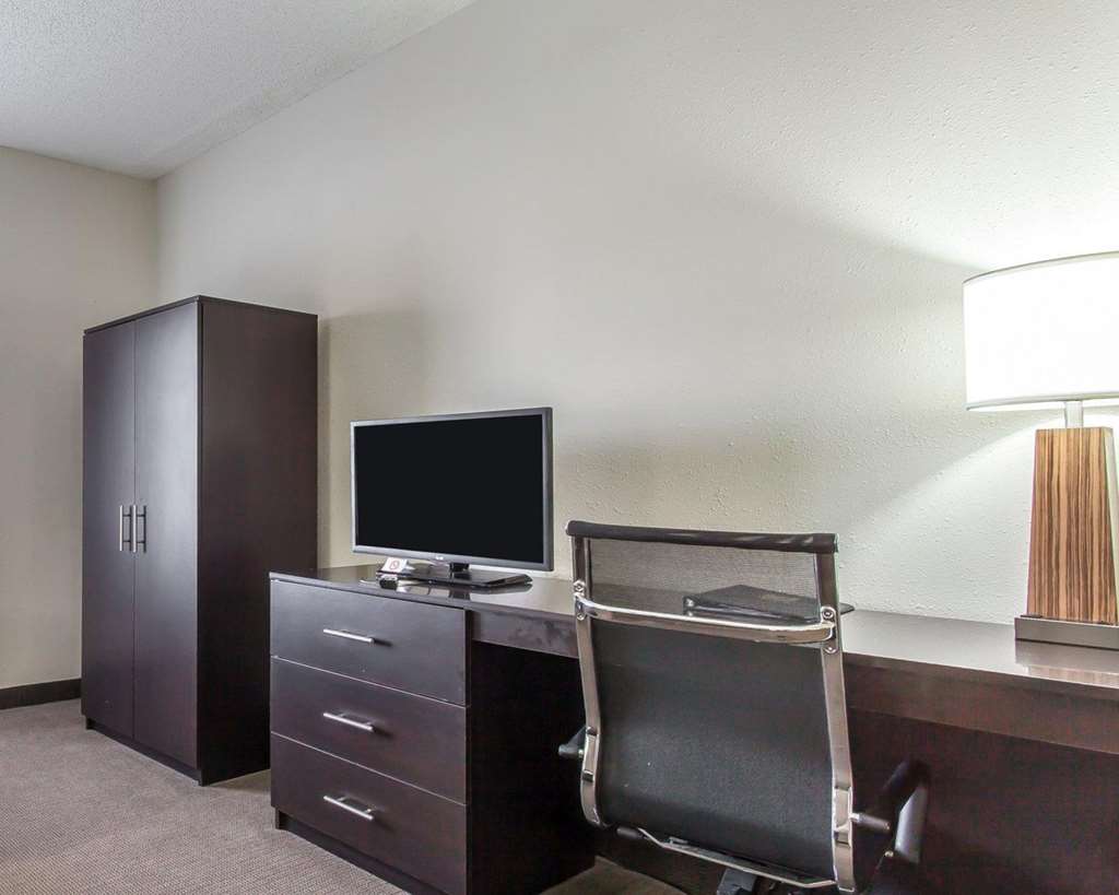 Sleep Inn & Suites Near I 90 and Ashtabula - photo 22