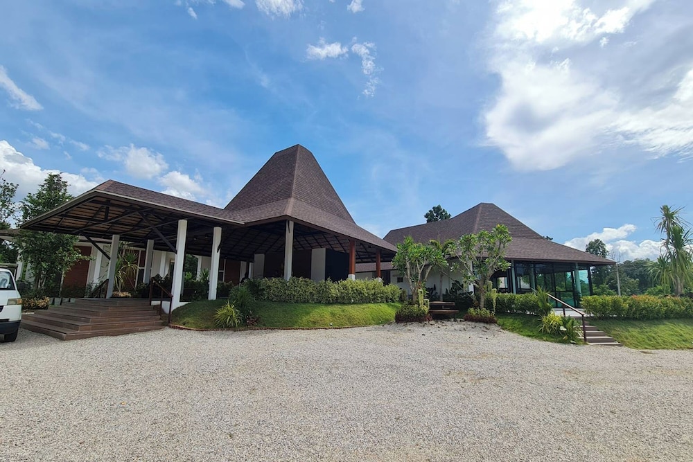 Phorpun Resort Lampang in Lampang, Thailand