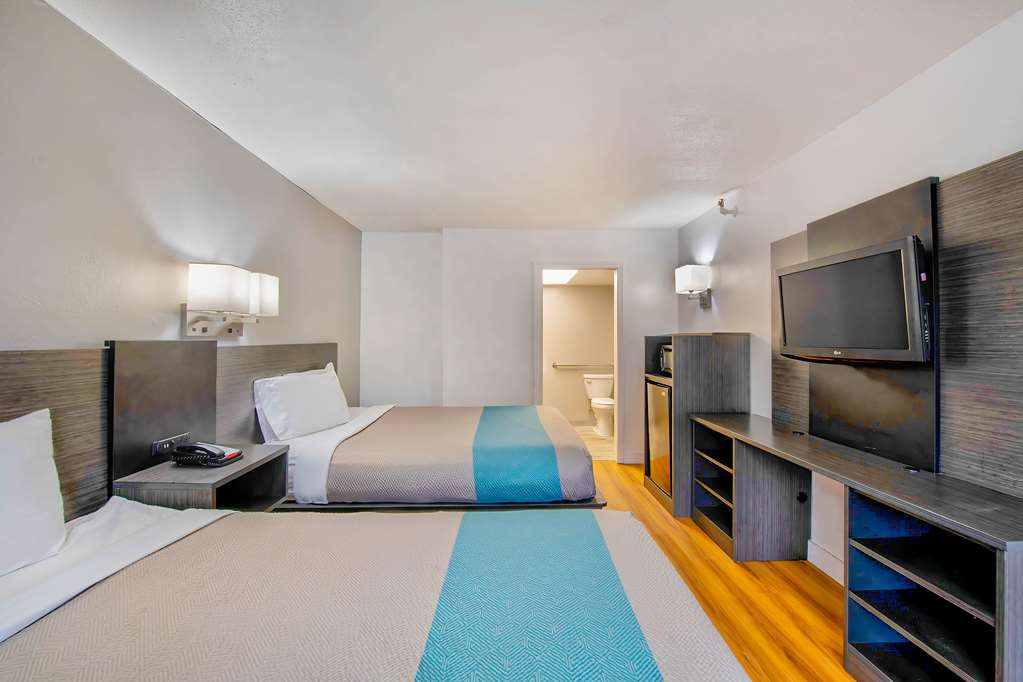 Motel 6 Byron GA - photo 5