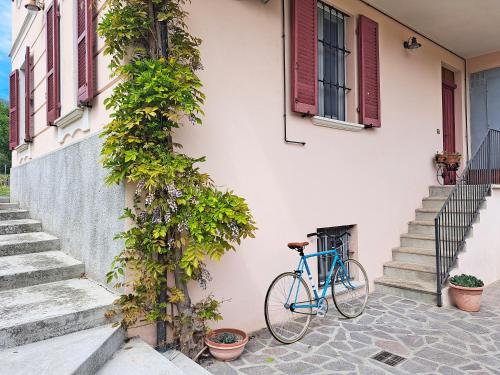 Casa Nini Holidays in Oltrepo — 4-Star Luxury Hotel in Torrazza Coste, Italy