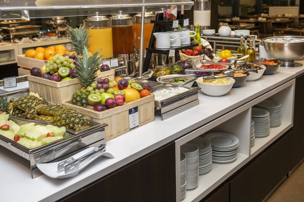 מזון ומשקאות