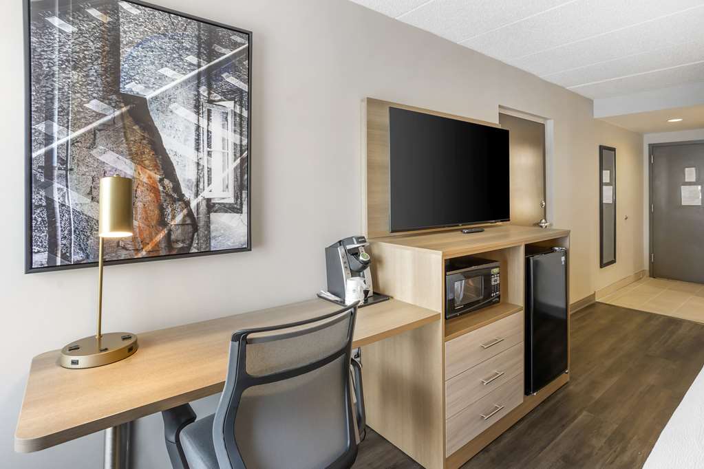 Best Western Plus Heritage Rail Inn Suites - photo 41