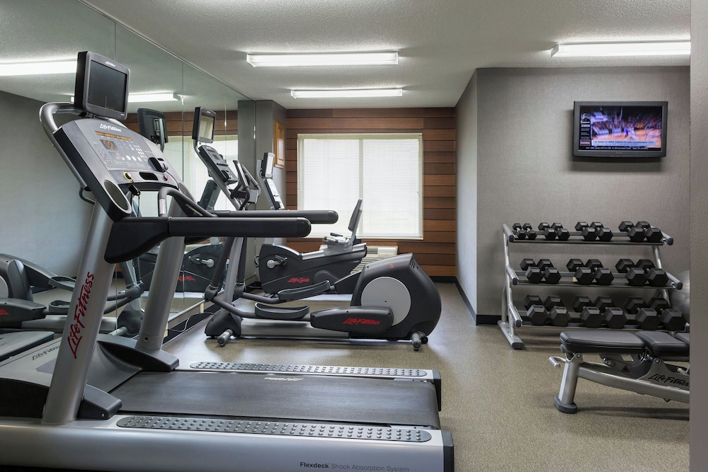 Fairfield Inn and Suites by Marriott Valparaiso - photo 11