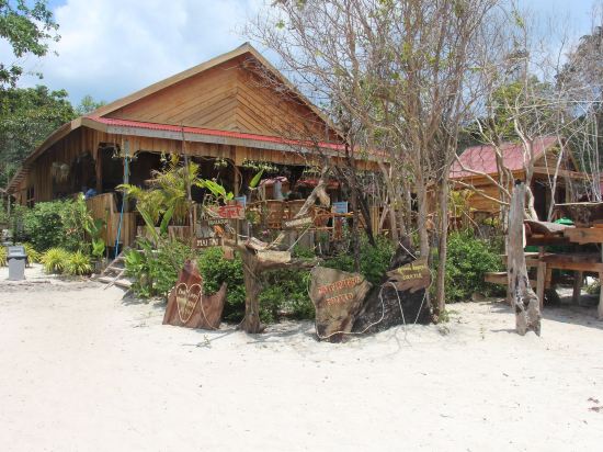 Romdoul Koh Rong Resort Sihanoukville - carbon neutral hotel in Sihanoukville