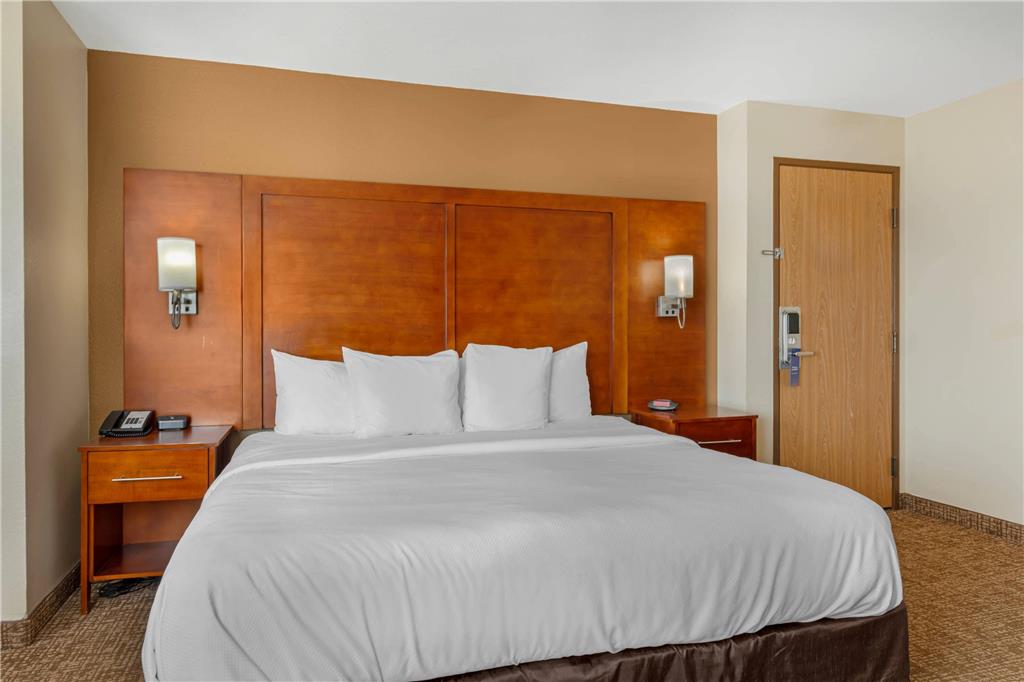 Comfort Inn Wichita Falls North - photo 21