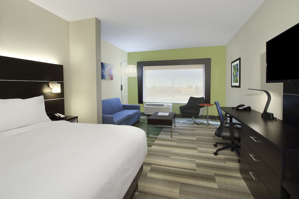 Holiday Inn Express & Suites Brookshire Katy Freeway by IHG - photo 4