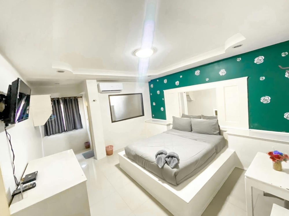 Sirasit 999 Mansion in Phetchaburi, Thailand