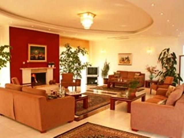 Kornilios Istron Hotel — hotel in Giannitsa