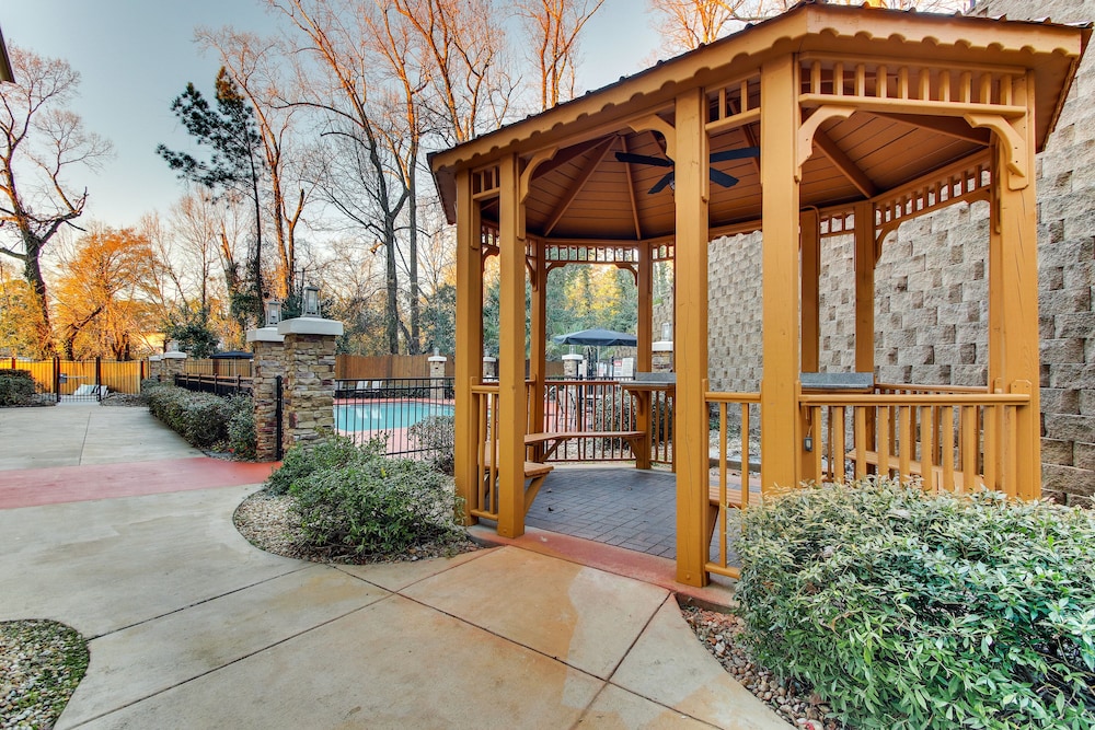 Holiday Inn Express & Suites Columbus Fort Benning Maingate by IHG - photo 23