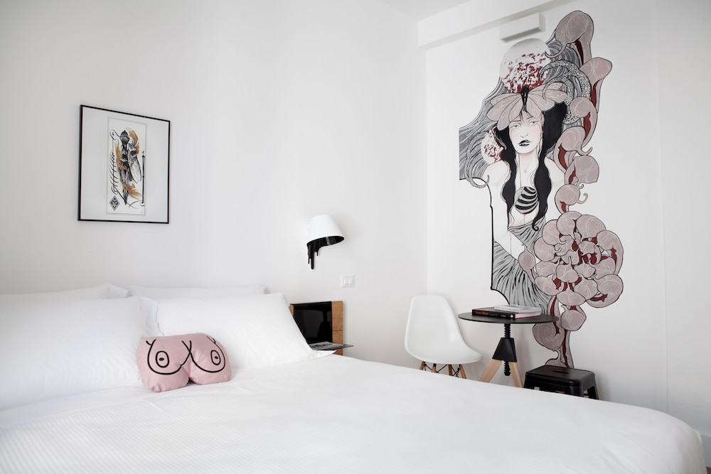 Sleep - carbon neutral hotel in Follonica