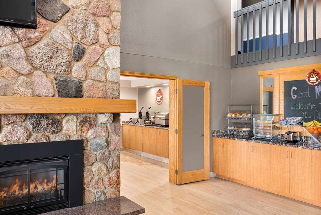 AmericInn by Wyndham Bemidji - photo 36