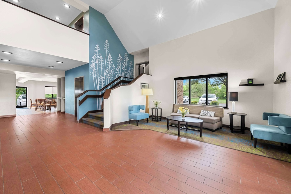 Sleep Inn & Suites Kingsport TriCities Airport - photo 3