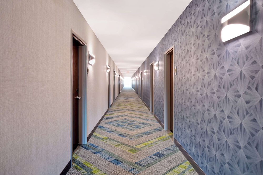 Home2 Suites by Hilton Taylor Detroit - photo 33