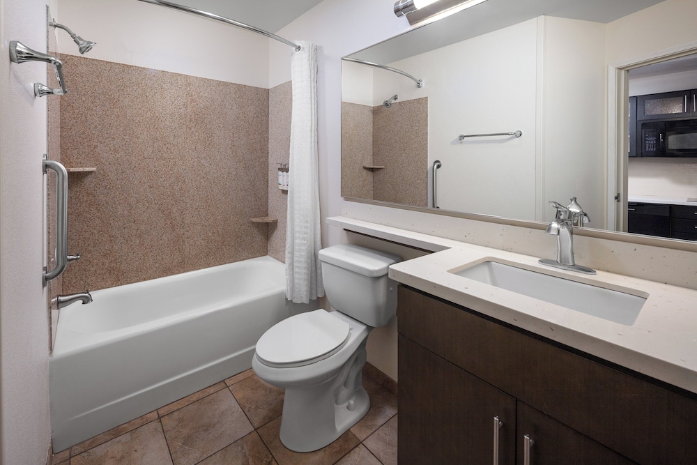 Candlewood Suites Omaha Airport by IHG - photo 16