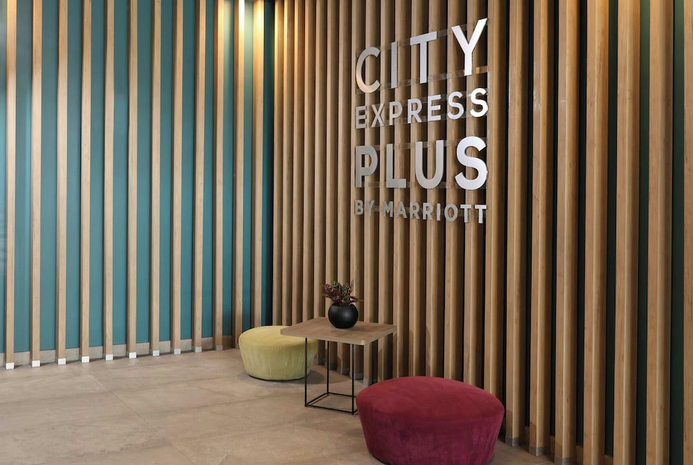 City Express Plus by Marriott Monterrey Galerias