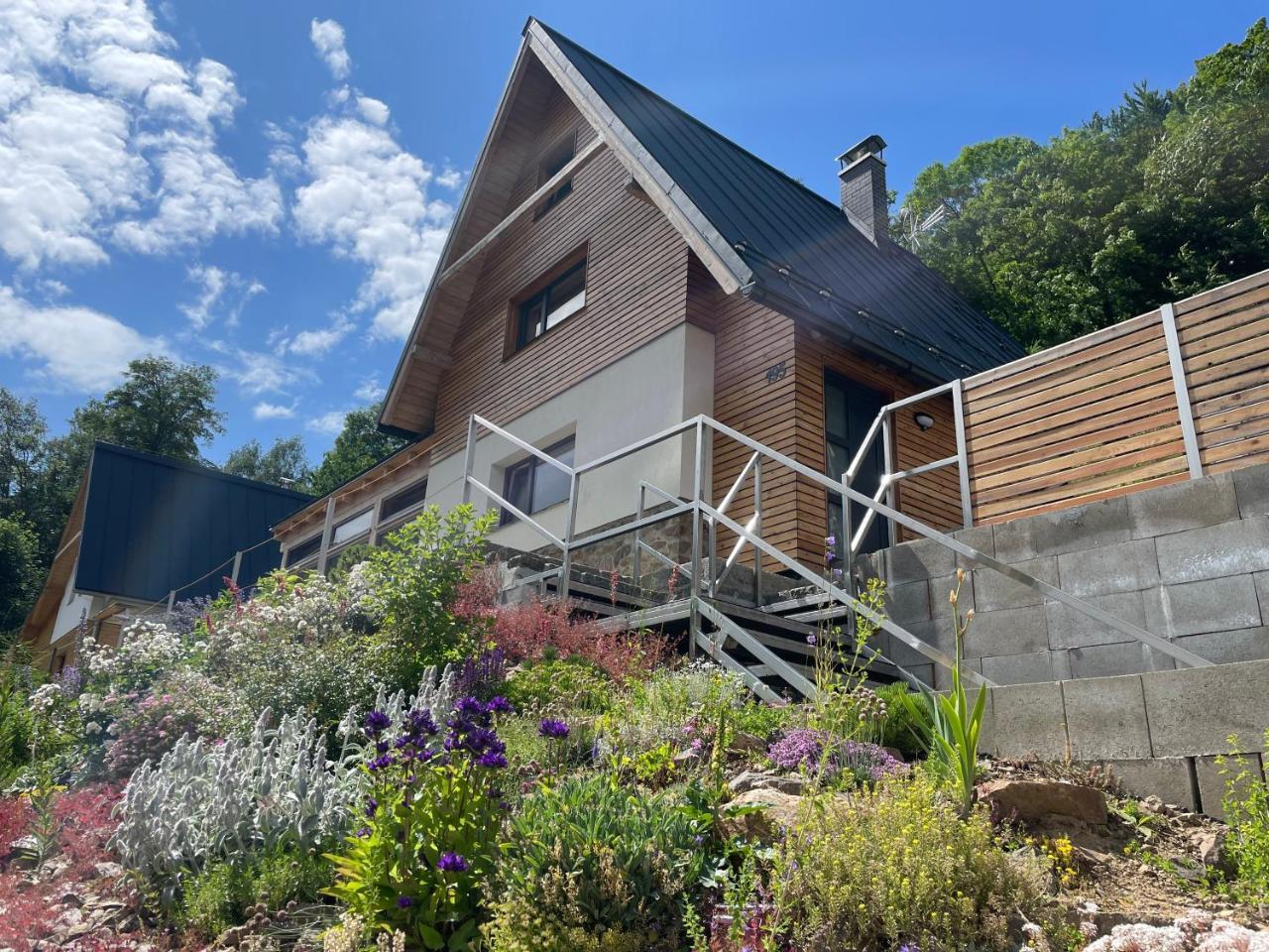 Jirotovy boudy I - carbon neutral hotel in Telnice