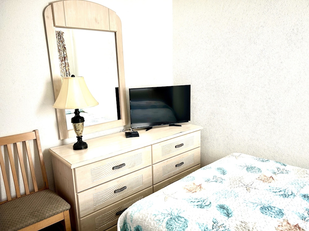 Ivan Hoe Motel - photo 11