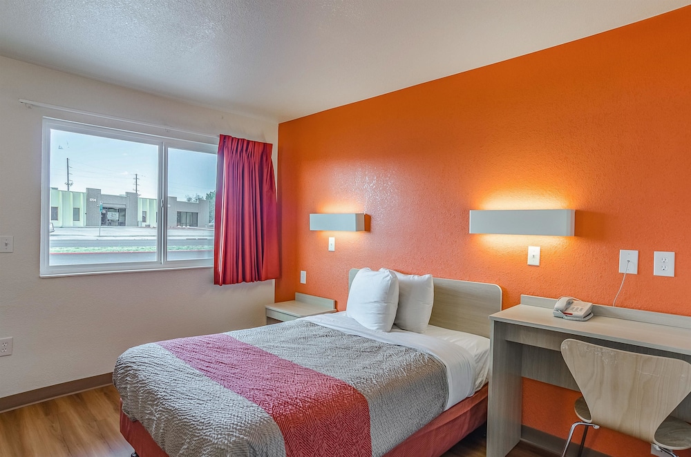 Park Inn by Radisson Cheyenne - photo 16