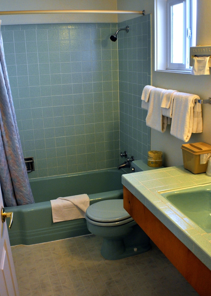 Uptown Inn - photo 23