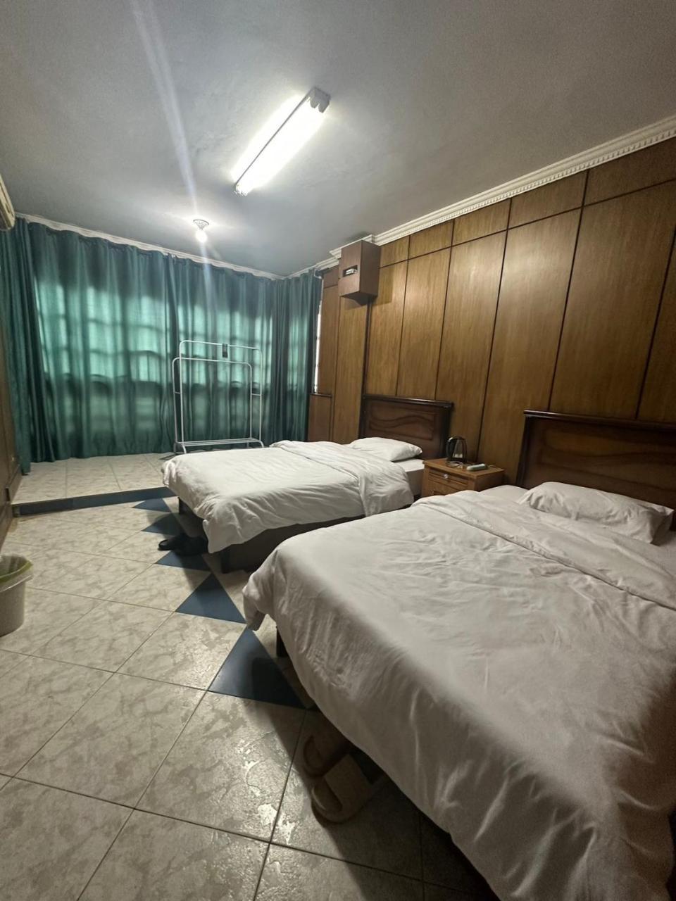 Qinfu Hotel