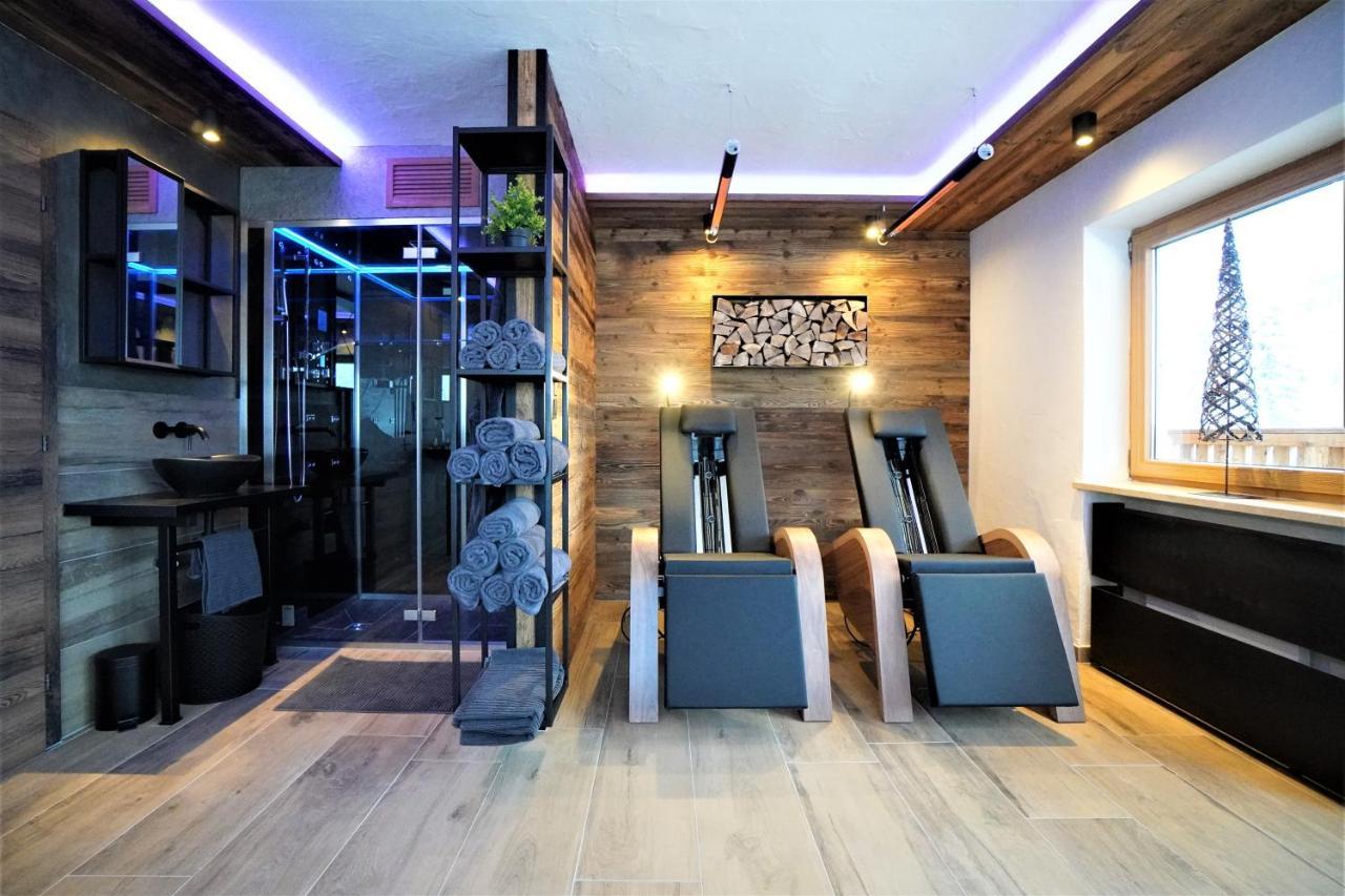 Bauernhof Trueferhof — 4-Star Luxury Hotel in Ehrwald, Austria