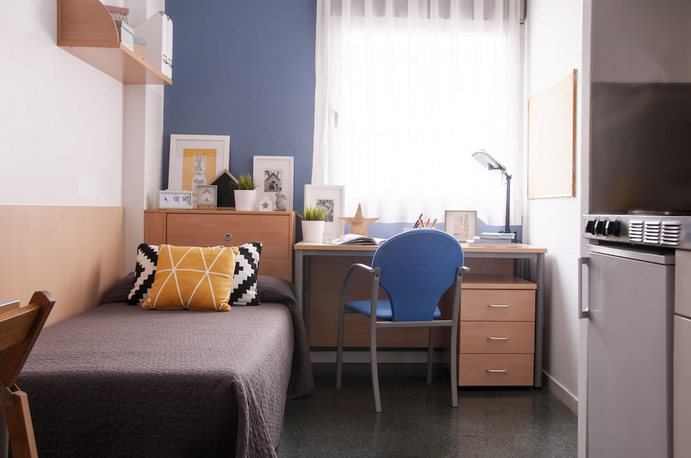 Residencia Universitaria Resa Tomas Alfaro Fournier Centro Adscrito A Reaj Campus Accomodation — Gasteiz Vitoria