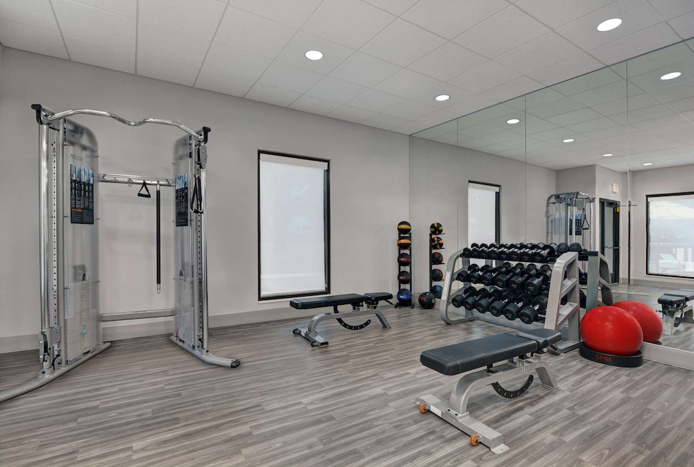 Hampton Inn Gallatin - photo 37
