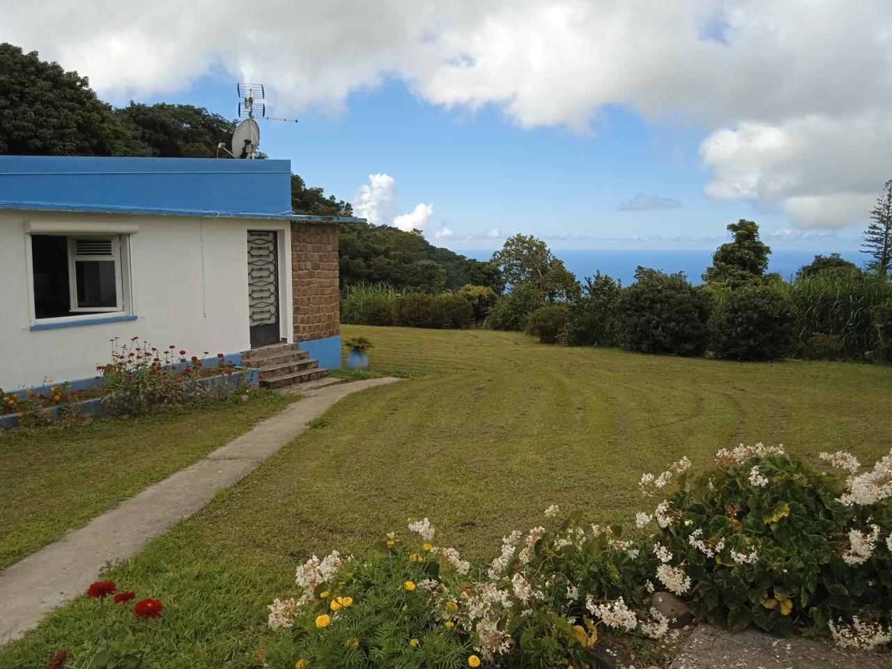 Kaz A Zette vue mer et montagne in Saint-Claude, Guadeloupe