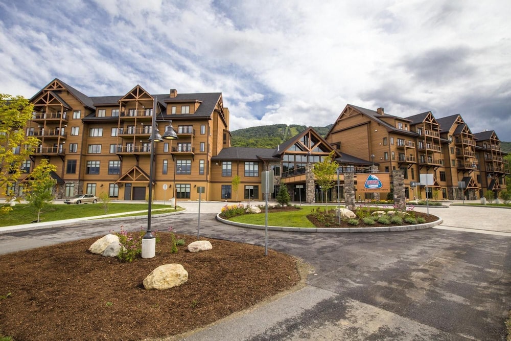 Burke Mountain Hotel - photo 43