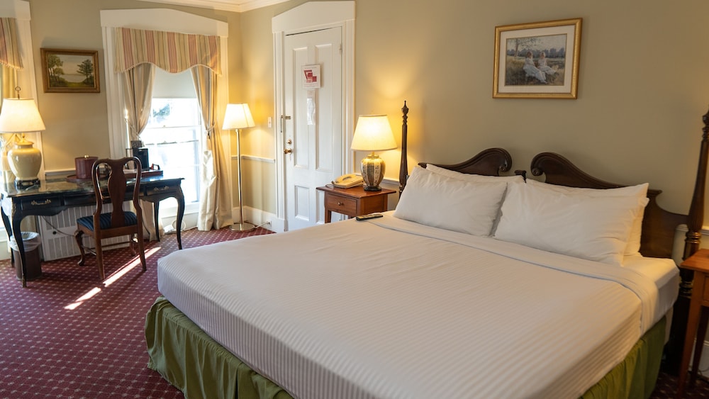 Concord's Colonial Inn - photo 15