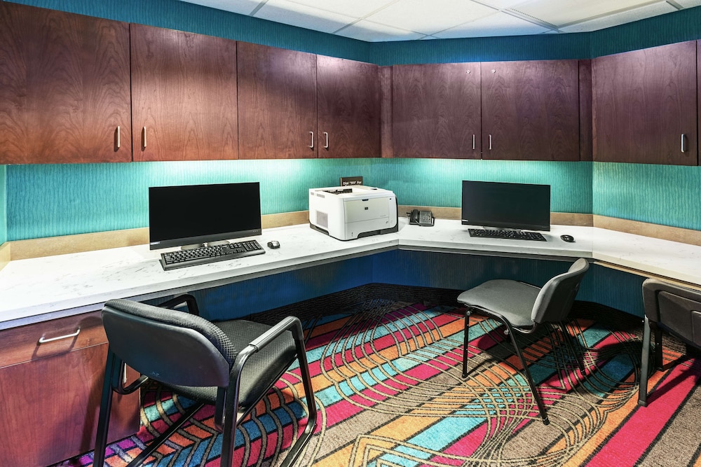 Hampton Inn Miami - photo 45