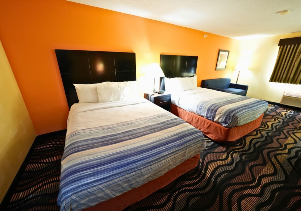 Rock Island Inn & Suites Streator IL - photo 34
