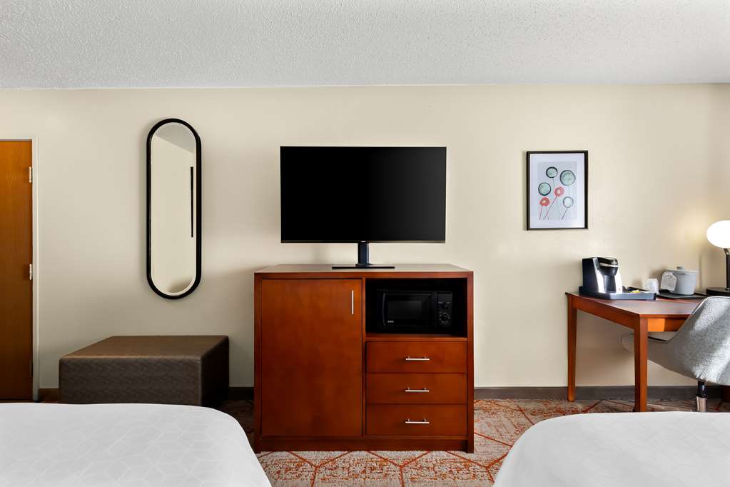 Best Western Fremont Angola I 80 90 Toll Road - photo 19