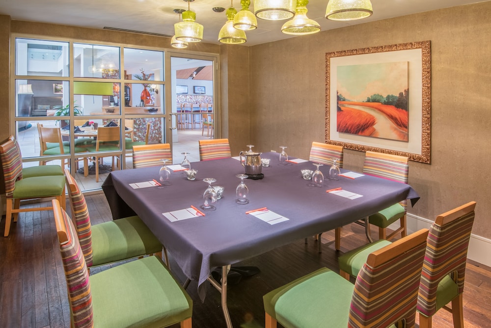 Crowne Plaza Charleston Airport Conv Ctr by IHG - photo 69