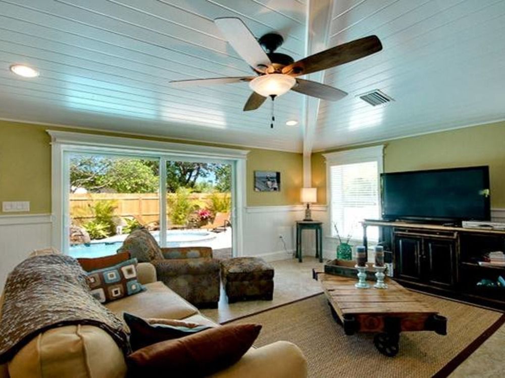 No Bad Days in Holmes Beach, United States