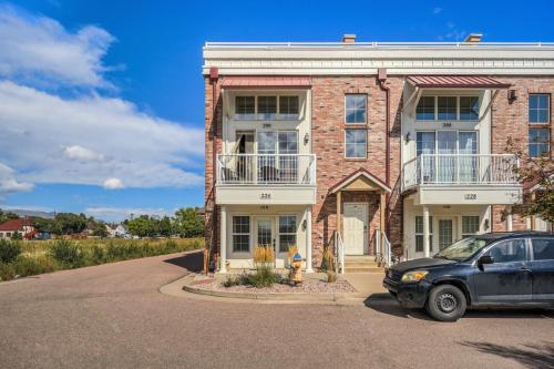 Fully Furnished Downtown Apartment Pet Friendly — 4-Star Luxury Hotel in Colorado Springs, United States
