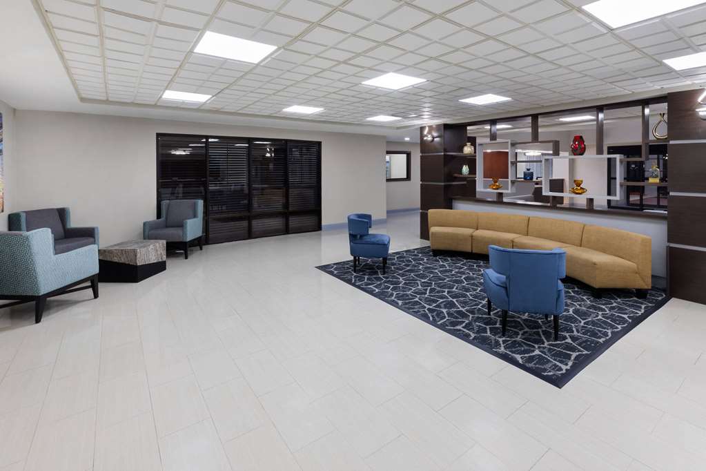 Wingate by Wyndham Sulphur Near Lake Charles - photo 6