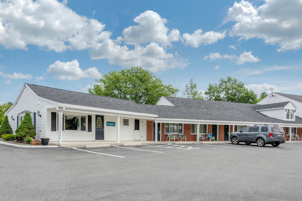 Coachman Inn - photo 48