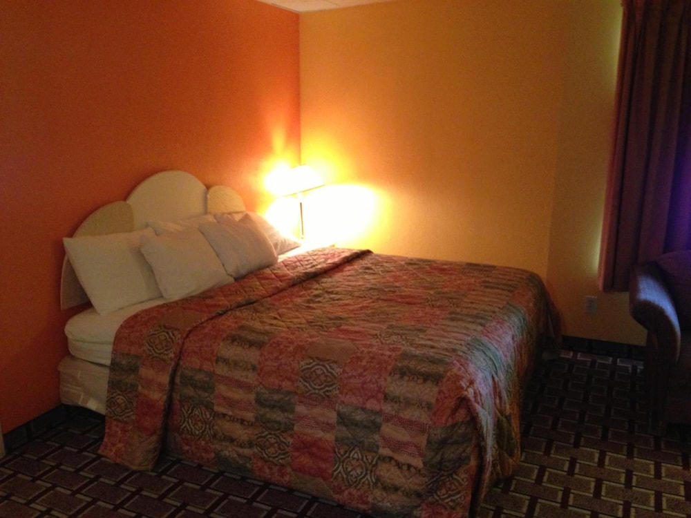 Red Carpet Inn Niagara Falls - photo 15