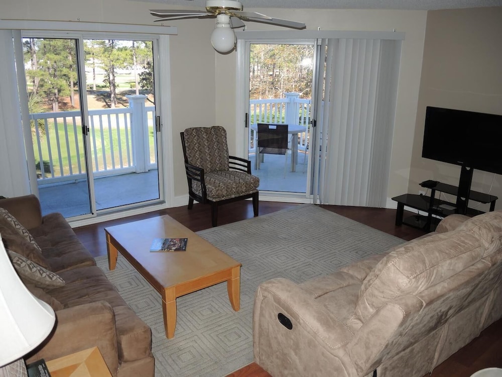 Family Friendly Brunswick Plantation Villa 1609 with Great Resort Amenities by RedAwning — hotel in Calabash