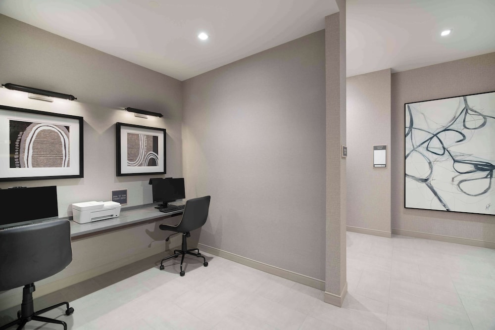 Homewood Suites by Hilton Boston Logan Airport Chelsea - photo 44