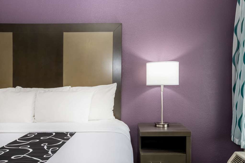 La Quinta Inn by Wyndham Davenport & Conference Center - photo 17