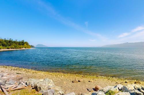 Samish Bay Cottage — Bartow — photo 3