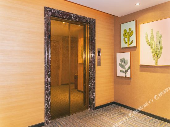 H Hotel - last minute hotel in Qingdao