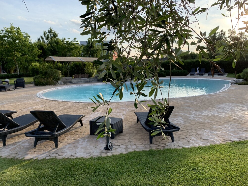 Tenuta Monaci La Murra — 4-Star Luxury Hotel in Carmiano, Italy