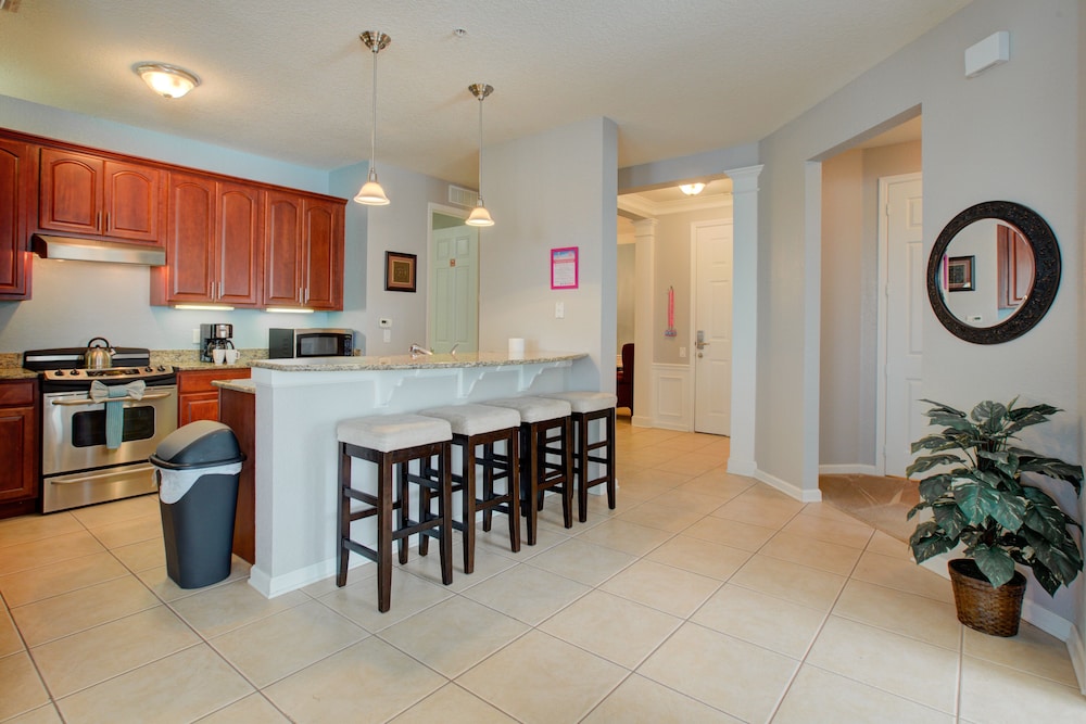 Lakefront Luxury - photo 52
